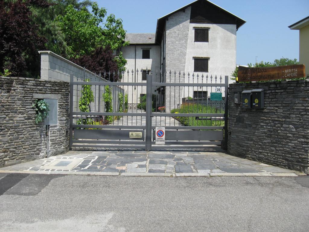 La Bottega Del Falegname Vanzaghello Exterior foto